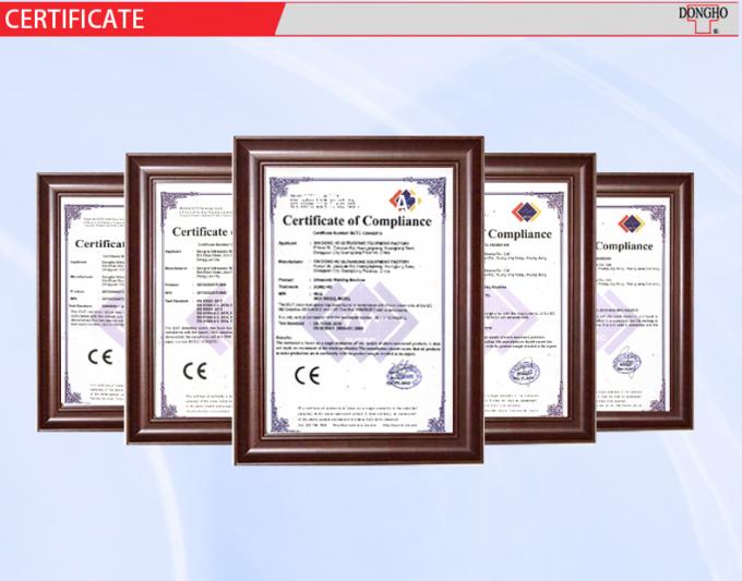 CE와 초음파 용접 기계